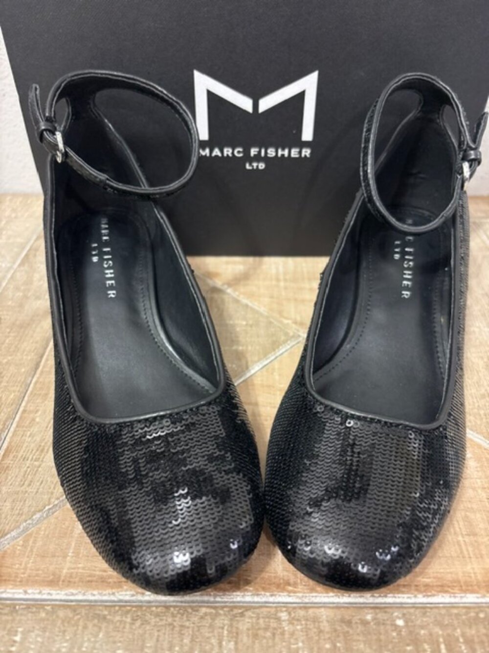 NEW Marc Fisher LTD Parri2 Ankle Strap Pumps – Black Sequin Size: 7 or 7.5